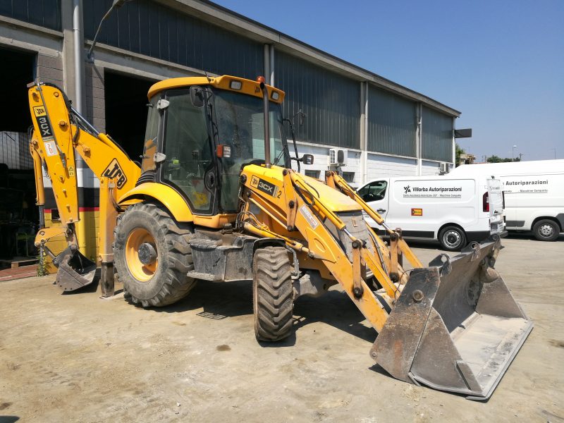 RIPARAZIONE TERNA JCB